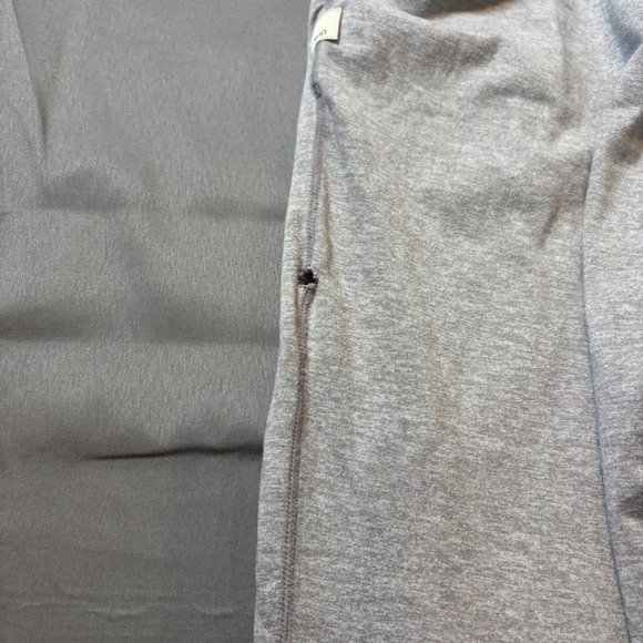 Vuori Performance Joggers Heather Grey Athletic Sweatpants Size Small - Picture 8 of 9